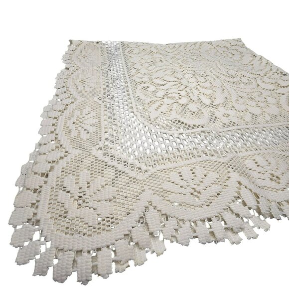 Modern Square Lace Tablecloth With Floral Design Light Cream 35" CM2028 - Picture 3 of 7